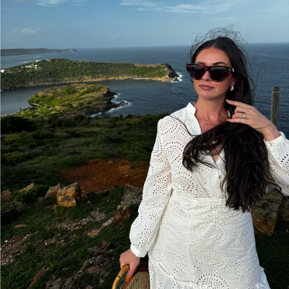 Meet your Posher, Mary - Picture 1 of 5